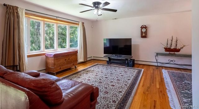 8 W Caroline Drive W, Wappingers Falls, NY 12590