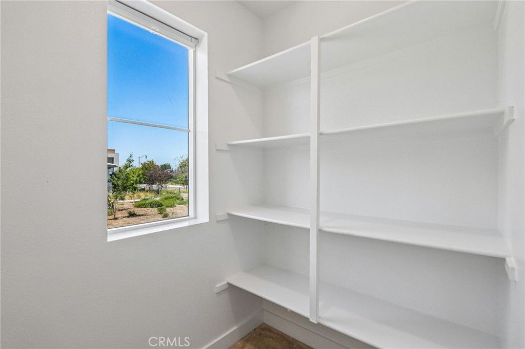 Image 23 of property listing at 275 Sash, Irvine, CA 92618