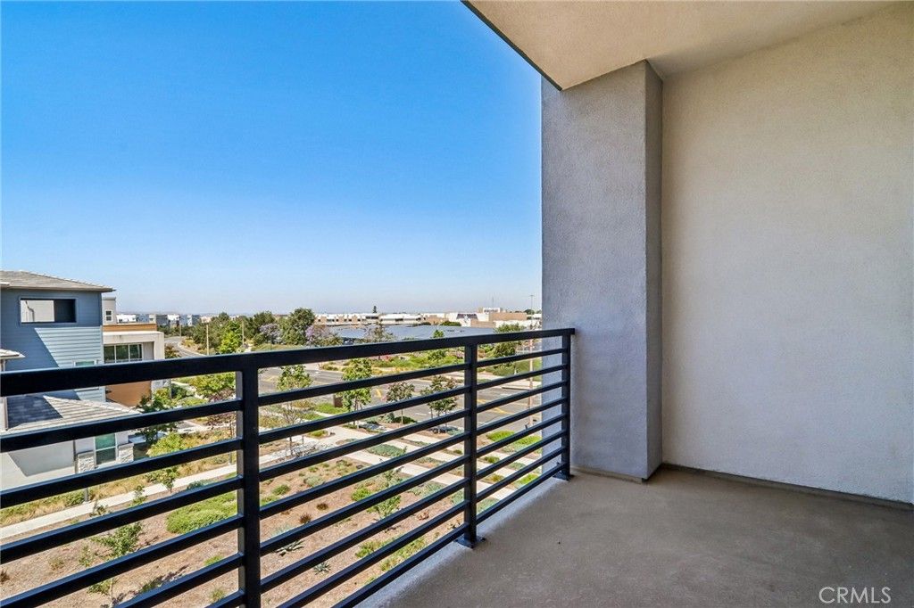 Image 26 of property listing at 275 Sash, Irvine, CA 92618