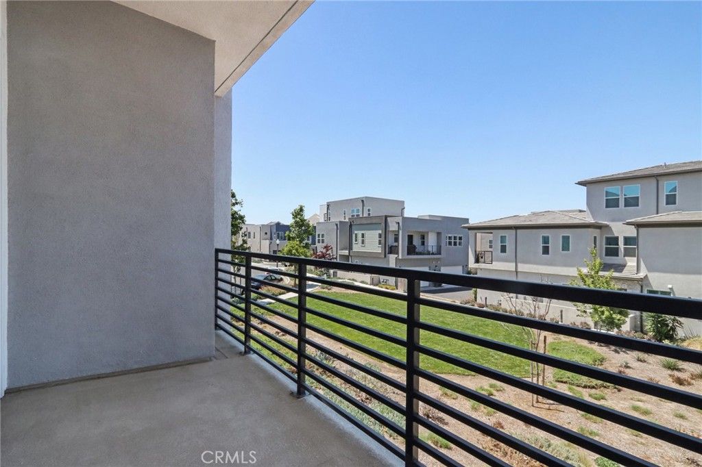 Image 27 of property listing at 275 Sash, Irvine, CA 92618