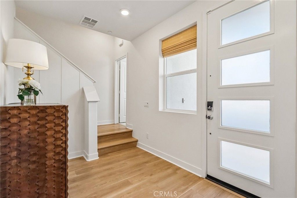 Image 29 of property listing at 275 Sash, Irvine, CA 92618