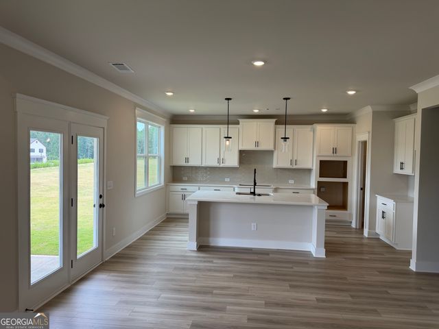 1057 Hawkins Creek Drive, Jefferson, GA 30549