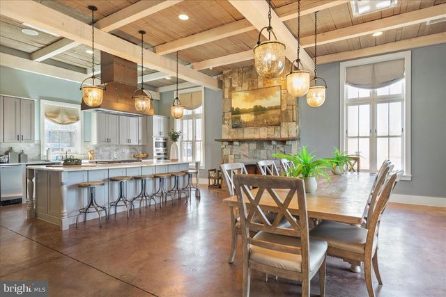 2501 POTOMAC RIVER BLVD, Dumfries, VA 22026