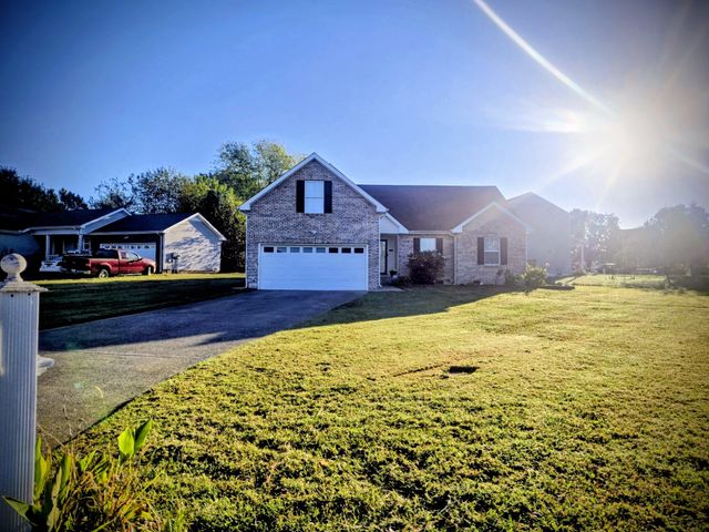3989 Castle Bar, Clarksville, TN 37040