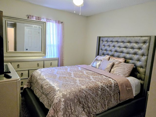 3989 Castle Bar, Clarksville, TN 37040