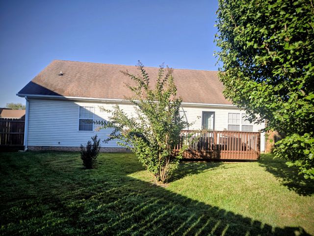 3989 Castle Bar, Clarksville, TN 37040