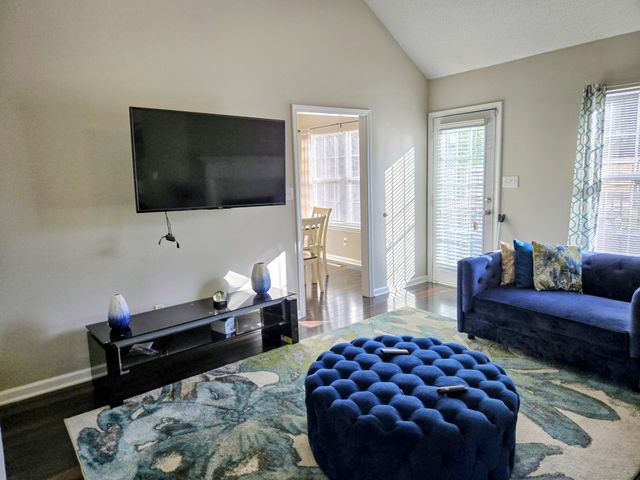 3989 Castle Bar, Clarksville, TN 37040