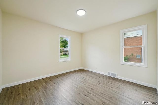 15876 Burt Road, Detroit, MI 48223