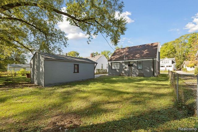 15876 Burt Road, Detroit, MI 48223