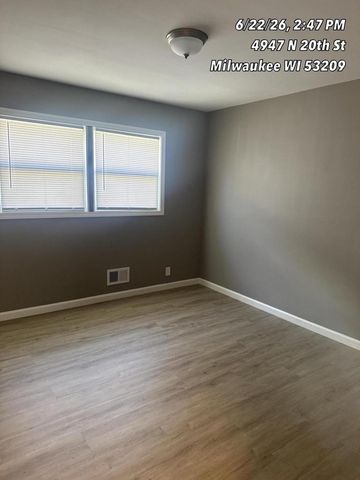 4947 N 20th STREET, Milwaukee, WI 53209