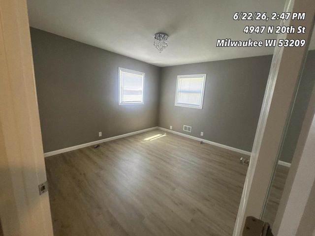 4947 N 20th STREET, Milwaukee, WI 53209