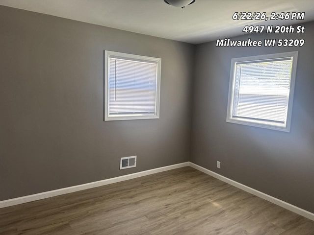 4947 N 20th STREET, Milwaukee, WI 53209