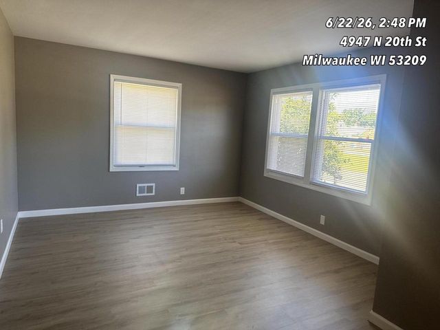 4947 N 20th STREET, Milwaukee, WI 53209