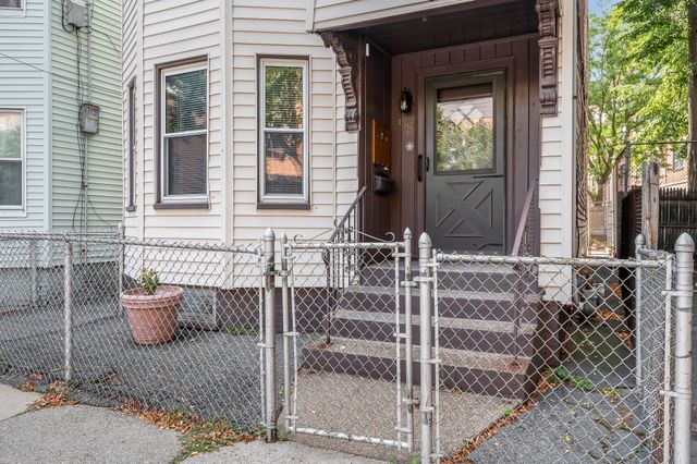 98 Willow Street, Cambridge, MA 02141