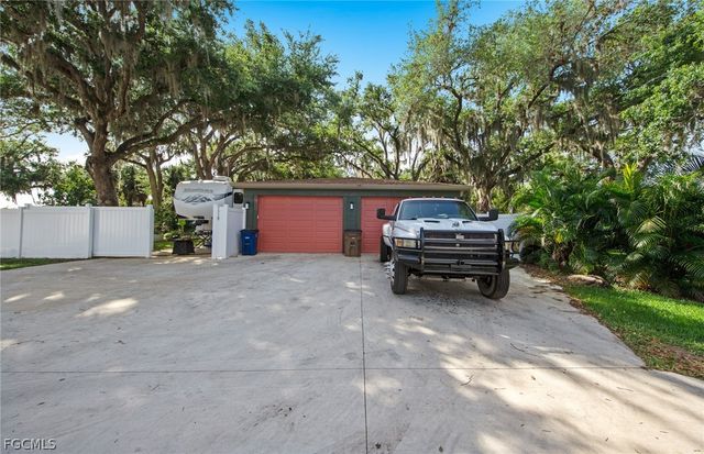 13782 River Forest DR, Fort Myers, FL 33905
