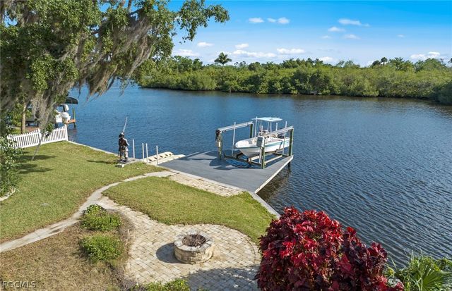 13782 River Forest DR, Fort Myers, FL 33905