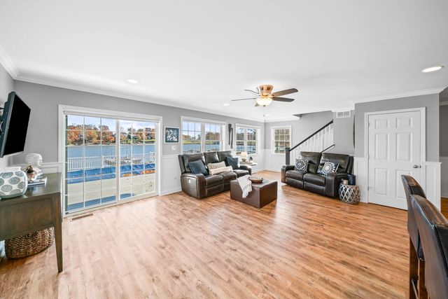 3 Holiday Drive, Lake Holiday, IL 60552