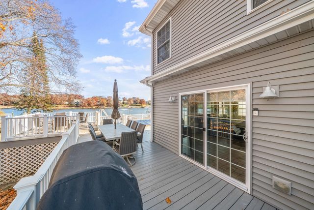 3 Holiday Drive, Lake Holiday, IL 60552