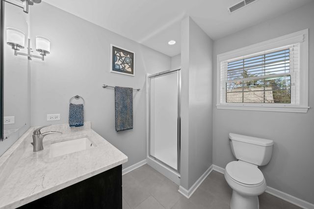 3 Holiday Drive, Lake Holiday, IL 60552