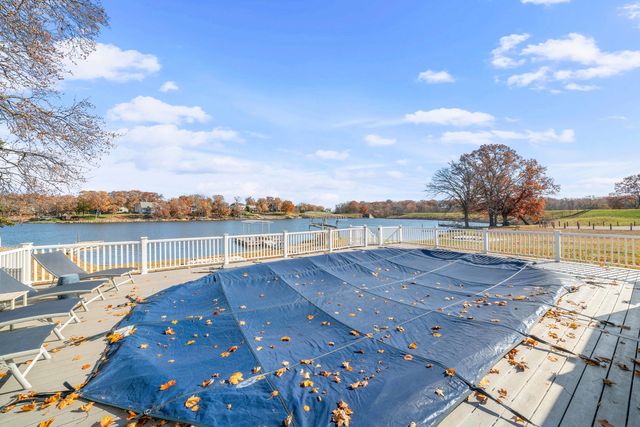 3 Holiday Drive, Lake Holiday, IL 60552