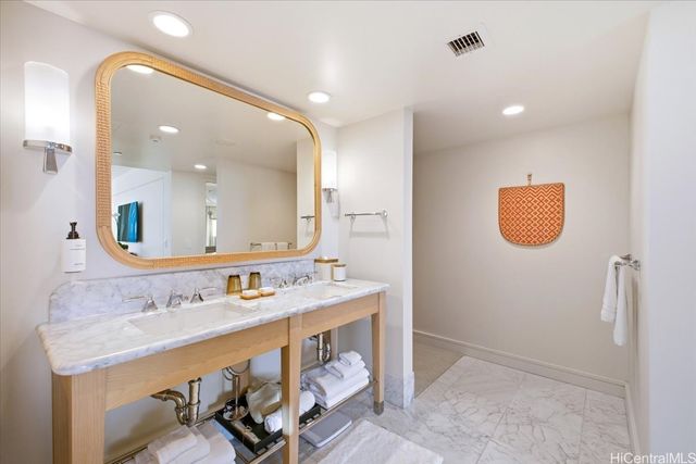 223 Saratoga Road 2015, Honolulu, HI 96815