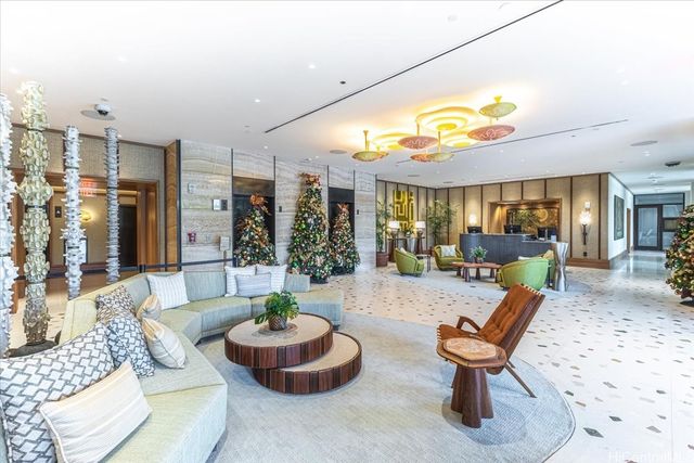 223 Saratoga Road 2015, Honolulu, HI 96815