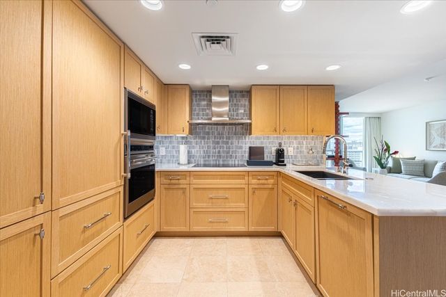 223 Saratoga Road 2015, Honolulu, HI 96815