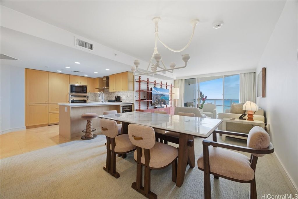 223 Saratoga Road 2015, Honolulu, HI 96815