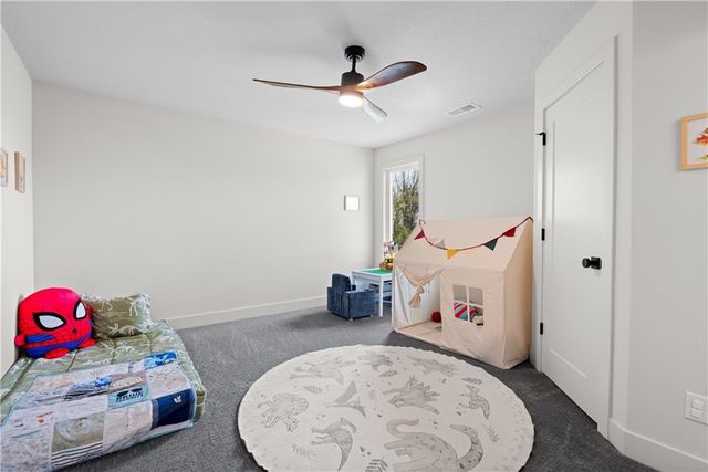 4 Broken Arrow Court, Lake Winnebago, MO 64034