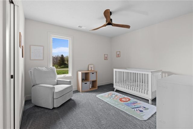 4 Broken Arrow Court, Lake Winnebago, MO 64034