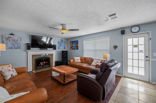 4011 Cedarwood Drive, Pearland, TX 77584