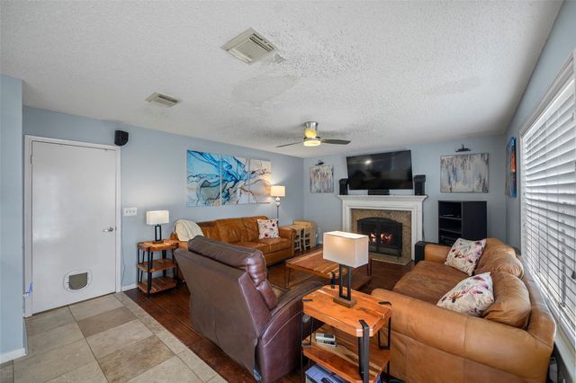 4011 Cedarwood Drive, Pearland, TX 77584