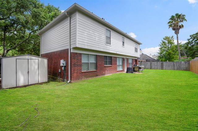 4011 Cedarwood Drive, Pearland, TX 77584