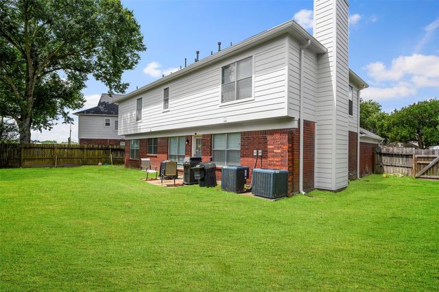 4011 Cedarwood Drive, Pearland, TX 77584