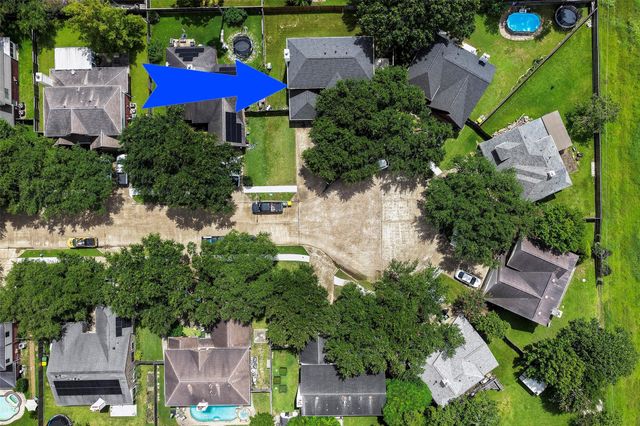 4011 Cedarwood Drive, Pearland, TX 77584