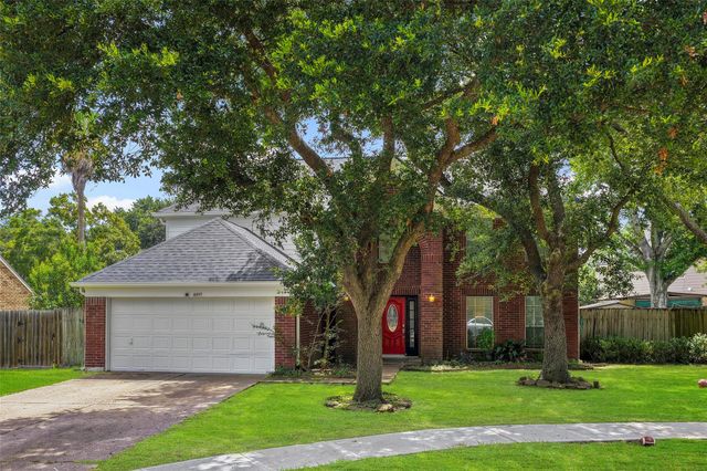 4011 Cedarwood Drive, Pearland, TX 77584