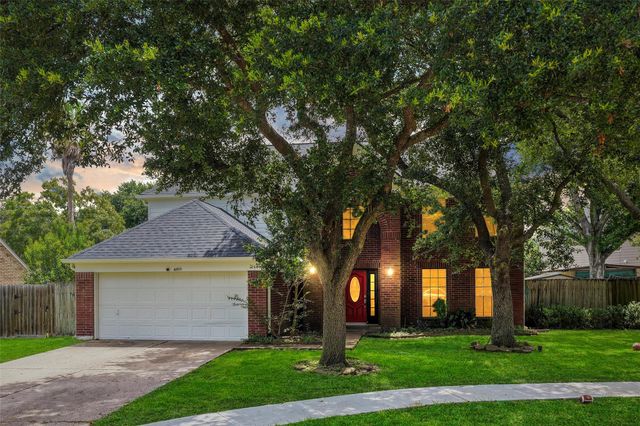 4011 Cedarwood Drive, Pearland, TX 77584