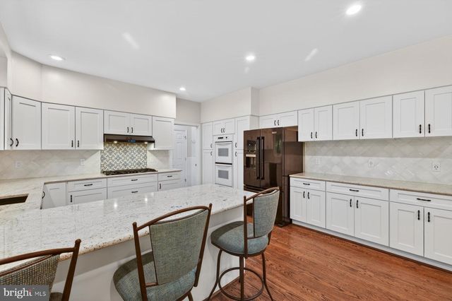 8704 MARGARET LN, Annandale, VA 22003