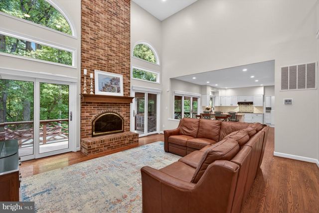 8704 MARGARET LN, Annandale, VA 22003