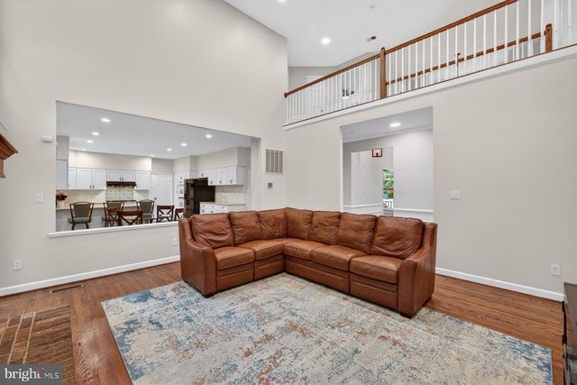 8704 MARGARET LN, Annandale, VA 22003
