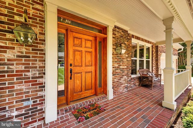 8704 MARGARET LN, Annandale, VA 22003