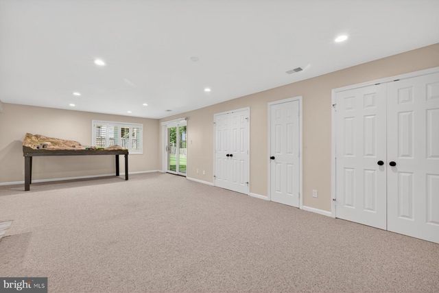 8704 MARGARET LN, Annandale, VA 22003