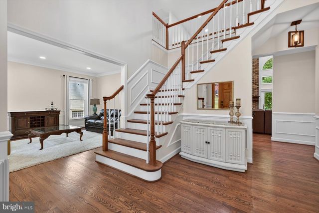 8704 MARGARET LN, Annandale, VA 22003