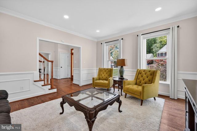 8704 MARGARET LN, Annandale, VA 22003
