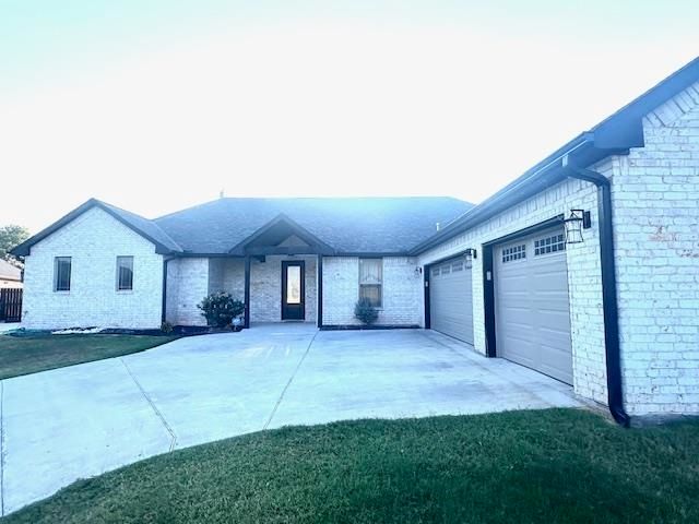 602 NW Blackstone Trail, Lawton, OK 73505