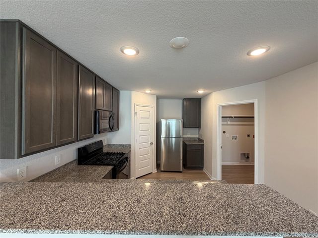 11720 Whirlaway Drive, Willis, TX 77318