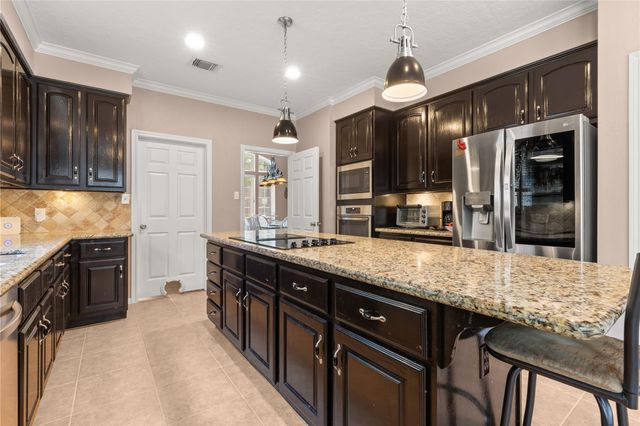 3531 Shady Village Drive, Houston, TX 77345