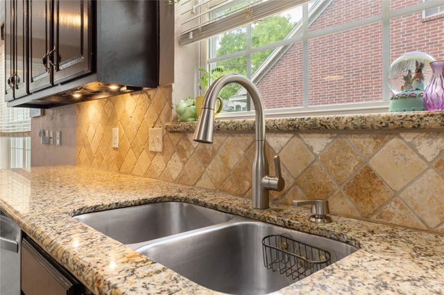 3531 Shady Village Drive, Houston, TX 77345