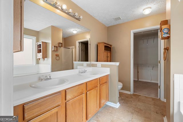 1543 Virgil Pond Lane, Loganville, GA 30052