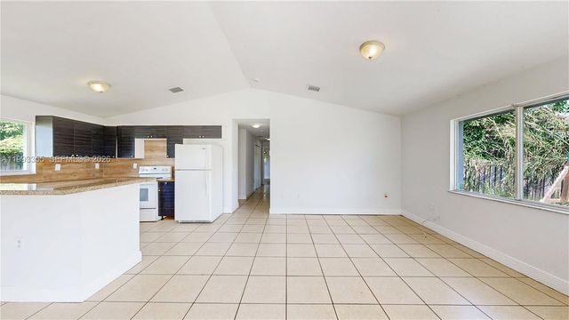 1616 NW 7th Pl, Florida City, FL 33034